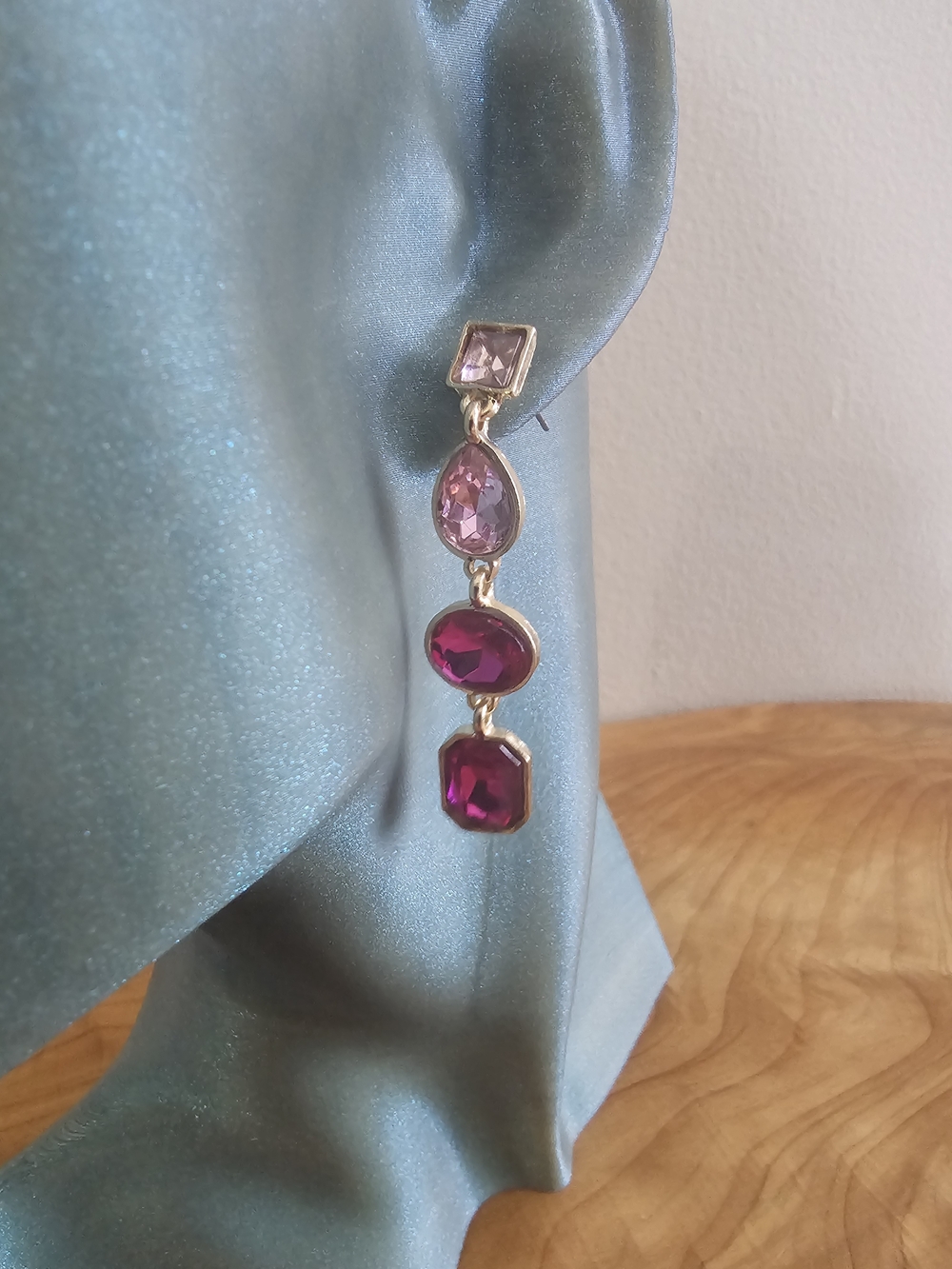 Elegant Pink Ombre Drop Earrings - Picture 3 of 5